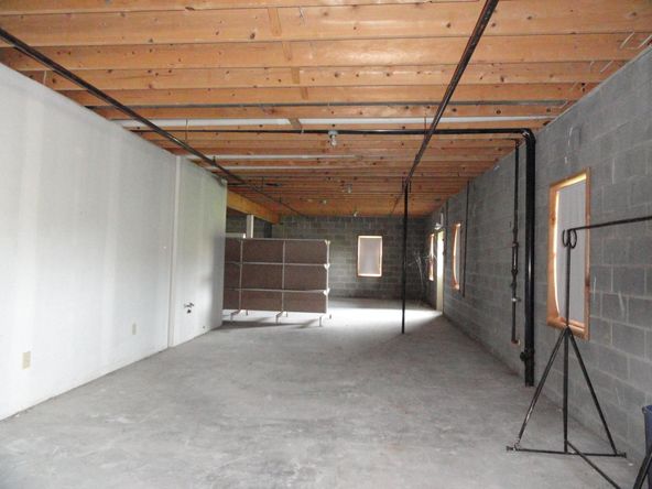 1358 Rolling Acres Rd, New Cumberland, WV 26047